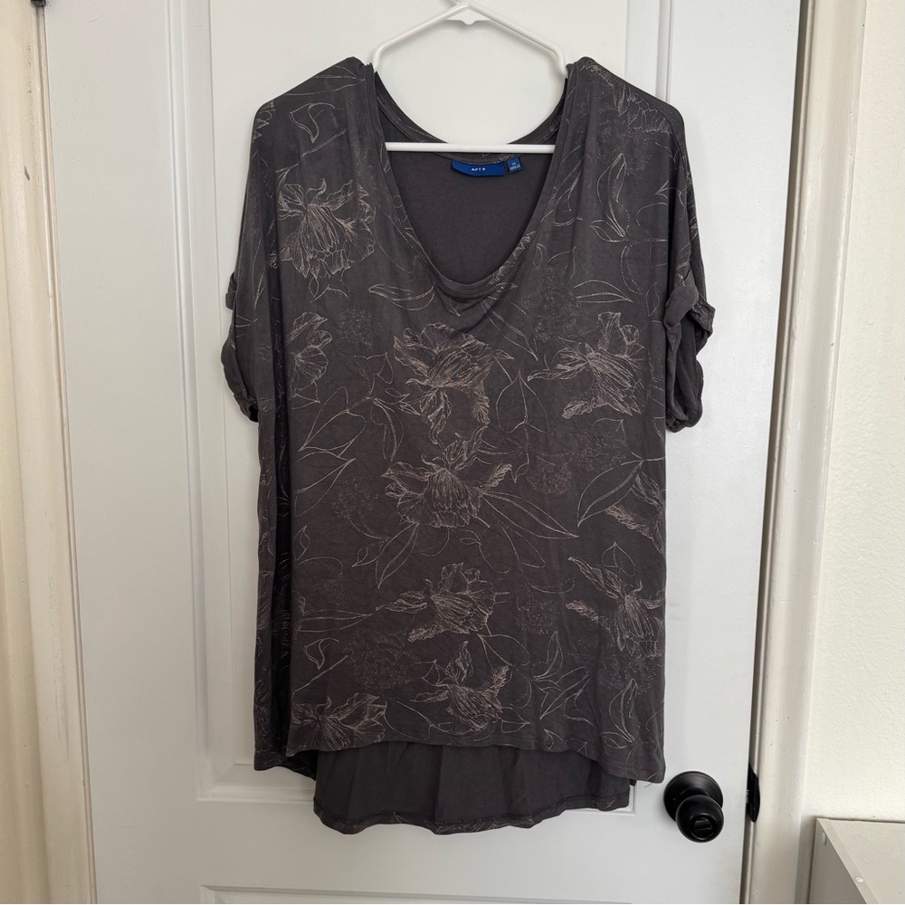 Apt. 9 Charcoal Floral Short Sleeve Top